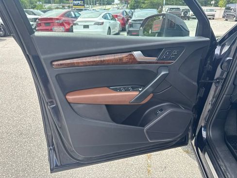 Used 2018 Audi Q5 2.0T Premium Plus w/ Premium Plus Package AWD/4WD image 17
