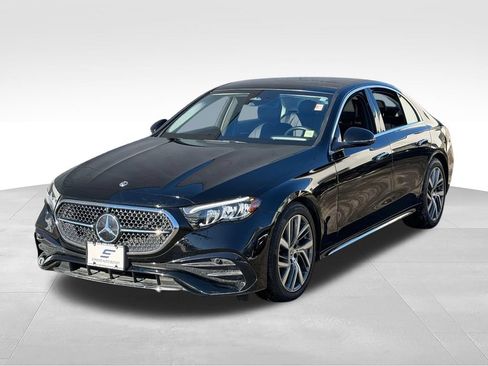 Used 2024 Mercedes-Benz E 350 4MATIC Sedan image 3