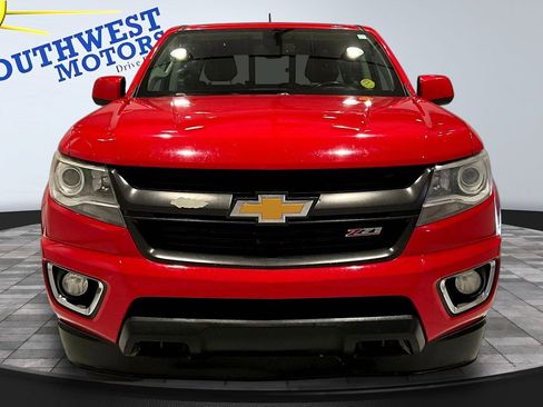 Used 2018 Chevrolet Colorado Z71 RWD image 2