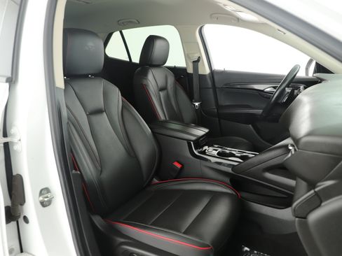 Used 2022 Buick Envision Essence w/ Technology Package II image 11