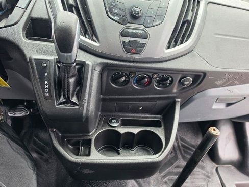 Used 2015 Ford Transit 250 148 Low Roof RWD image 17