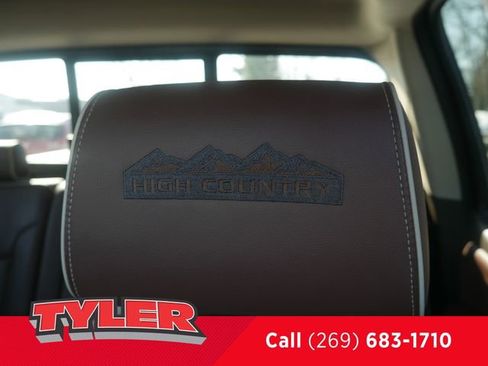 Used 2014 Chevrolet Silverado 1500 High Country image 42