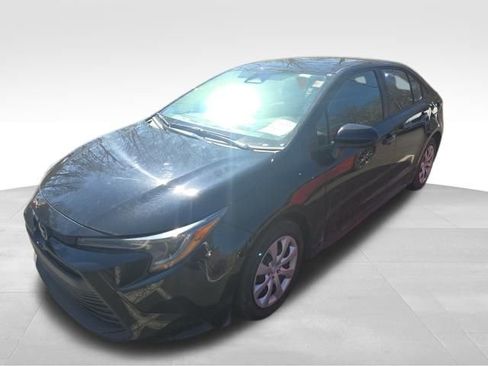 Used 2024 Toyota Corolla LE image 9