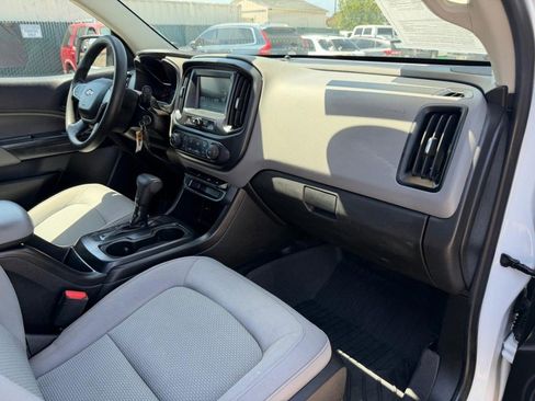Used 2018 Chevrolet Colorado W/T w/ WT Convenience Package AWD/4WD image 22