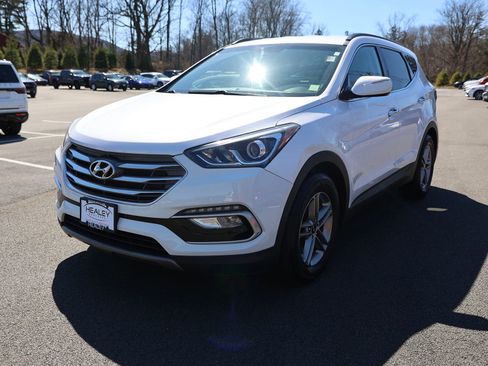 Used 2018 Hyundai Santa Fe Sport image 3
