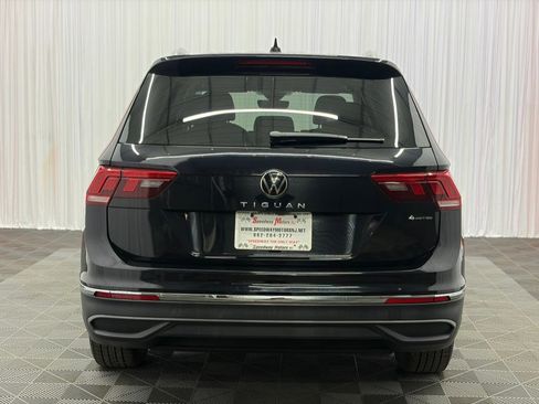 Used 2023 Volkswagen Tiguan SE AWD/4WD image 7