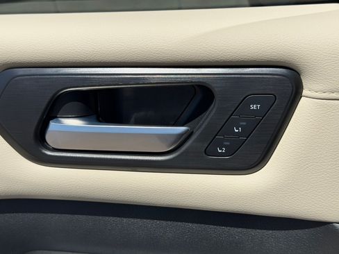 New 2026 Nissan Armada Platinum Reserve AWD/4WD image 17