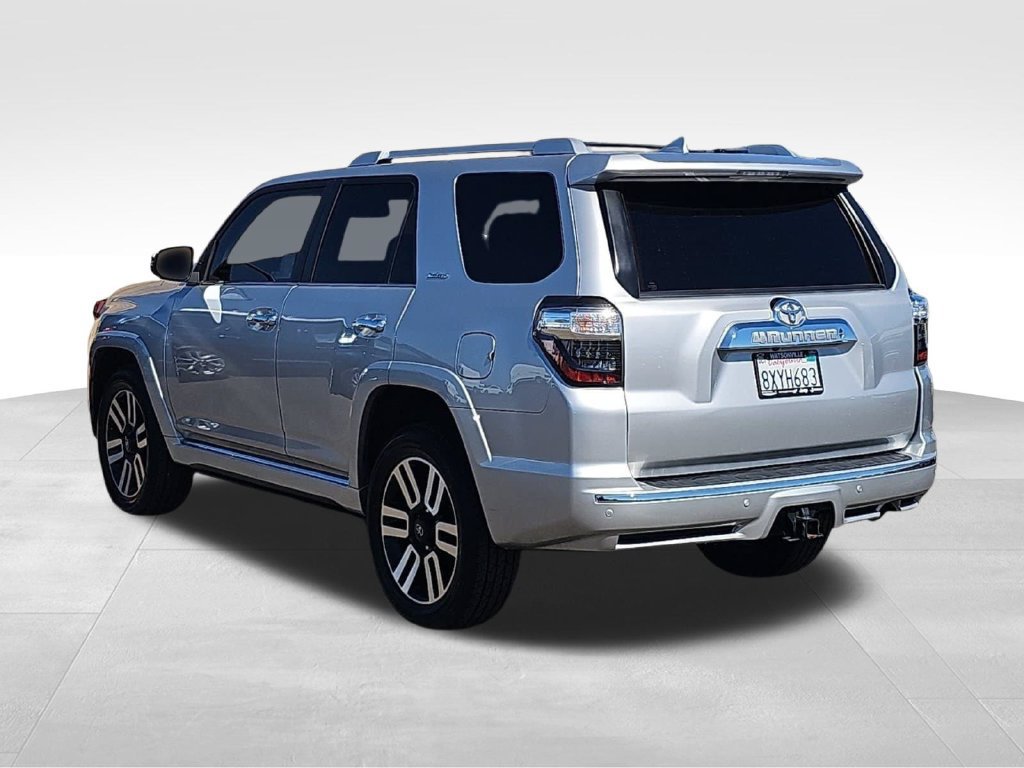 Used 2022 Toyota 4Runner Limited AWD/4WD image 5