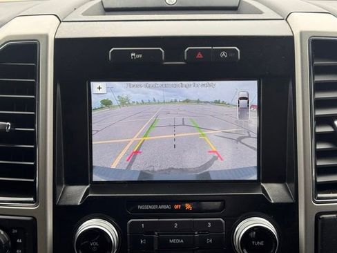Used 2018 Ford F150 Lariat w/ Equipment Group 502A Luxury AWD/4WD image 25