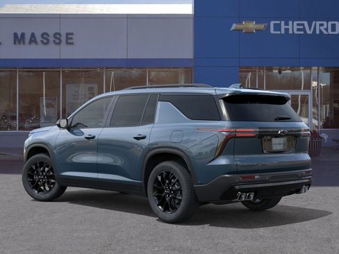 New 2026 Chevrolet Traverse LT w/ Midnight/Sport Edition AWD/4WD image 3