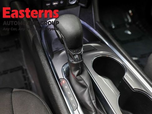 Used 2023 Chevrolet Malibu LT image 13