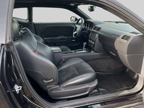 Used 2010 Dodge Challenger SRT8 w/ SRT Option Group II image 15