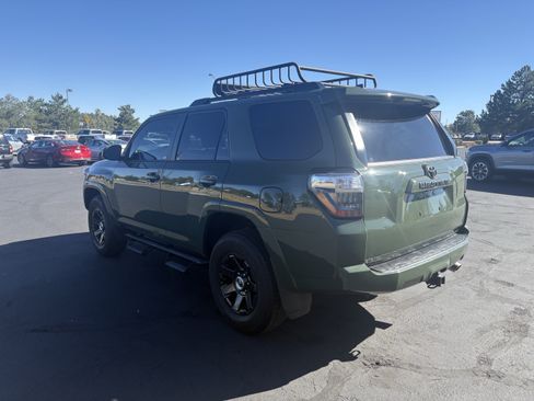 Used 2021 Toyota 4Runner Trail Special Edition AWD/4WD image 5