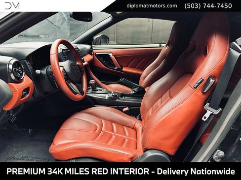 Used 2018 Nissan GT-R Premium w/ Premium Interior Package AWD/4WD image 18