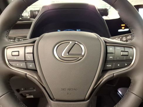 New 2026 Lexus UX 300h AWD image 6