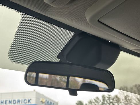 Used 2022 Nissan Frontier SV image 27