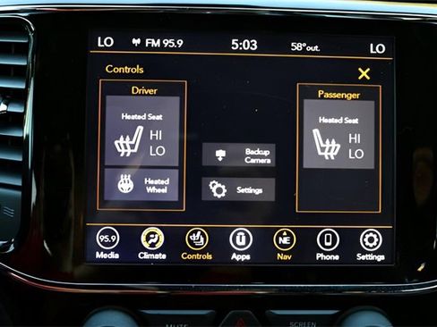 Used 2020 Jeep Grand Cherokee Altitude image 22