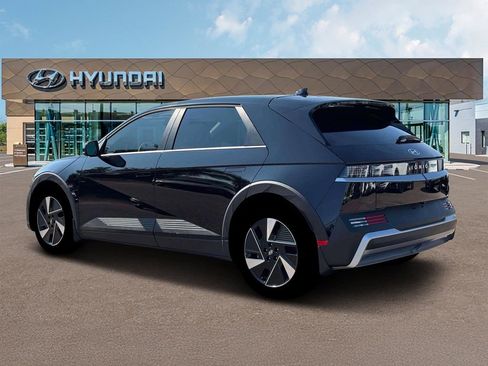 New 2026 Hyundai Ioniq 5 SEL image 4