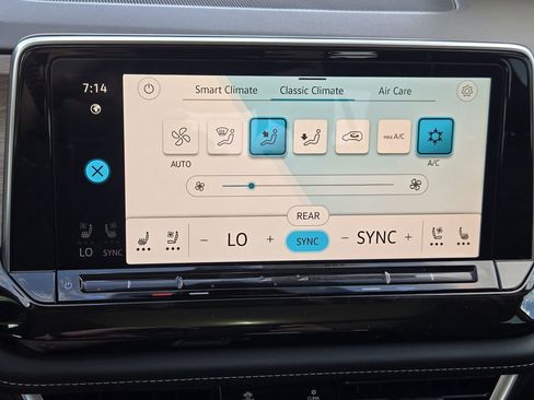 New 2026 Volkswagen Atlas SEL Premium R-Line image 16