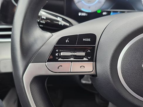 Used 2023 Hyundai Elantra Limited w/ Cargo Package image 25