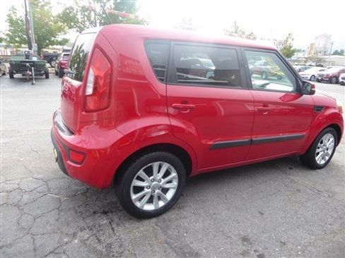 Used 2013 Kia Soul + image 6