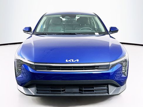 Used 2025 Kia K4 FWD image 2