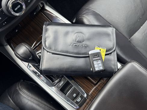 Used 2015 Acura RLX w/ Technology Package FWD image 24