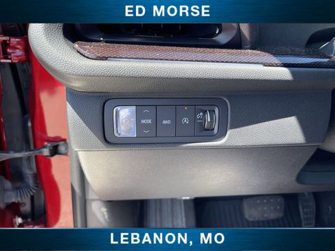 Used 2025 Chevrolet Traverse RS w/ LPO, Floor Liner Package AWD/4WD image 17