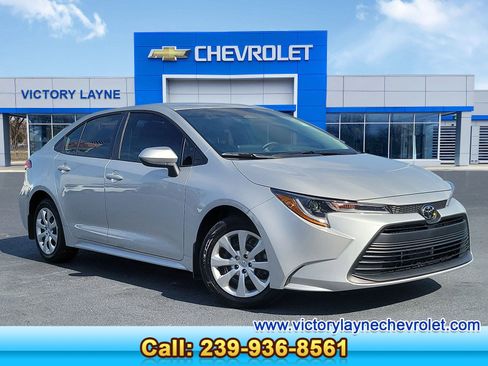 Used 2026 Toyota Corolla LE FWD image 1