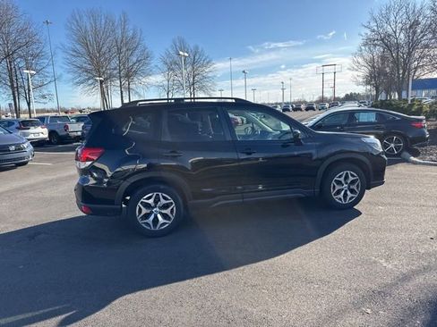 Used 2019 Subaru Forester Premium image 9