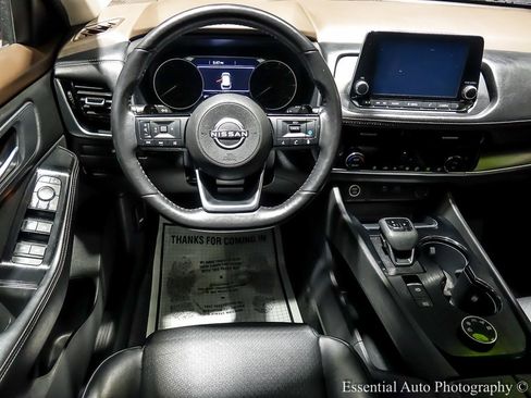 Used 2023 Nissan Rogue SV w/ SV Premium Package image 18
