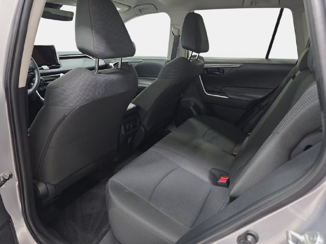 Certified 2024 Toyota RAV4 LE FWD image 10
