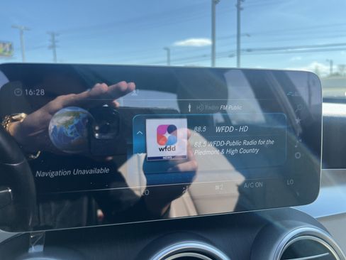 Certified 2021 Mercedes-Benz C 300 4MATIC Sedan image 23