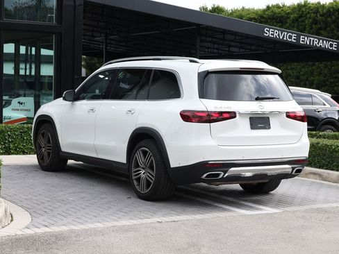 Used 2025 Mercedes-Benz GLS 450 4MATIC image 5