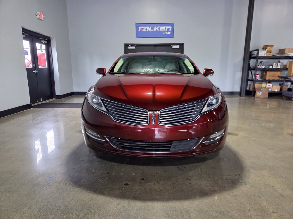 Used 2016 Lincoln MKZ w/ Equipment Group 300A Reserve FWD image 2