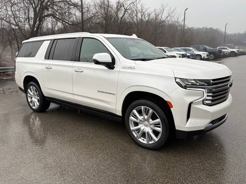 Used 2024 Chevrolet Suburban High Country image 8