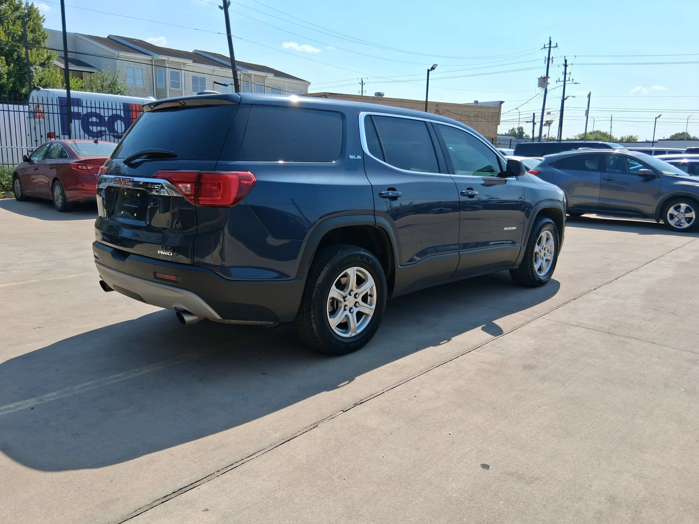 Used 2019 GMC Acadia SLE AWD/4WD image 12