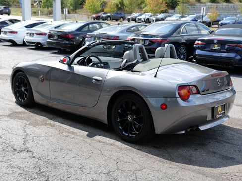 Used 2004 BMW Z4 2.5i image 63