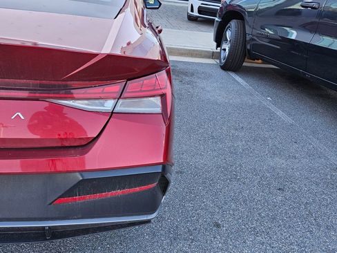 Used 2025 Hyundai Elantra SEL image 6