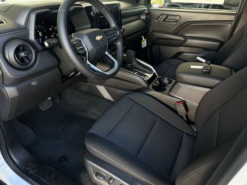 New 2026 Chevrolet Colorado W/T image 9
