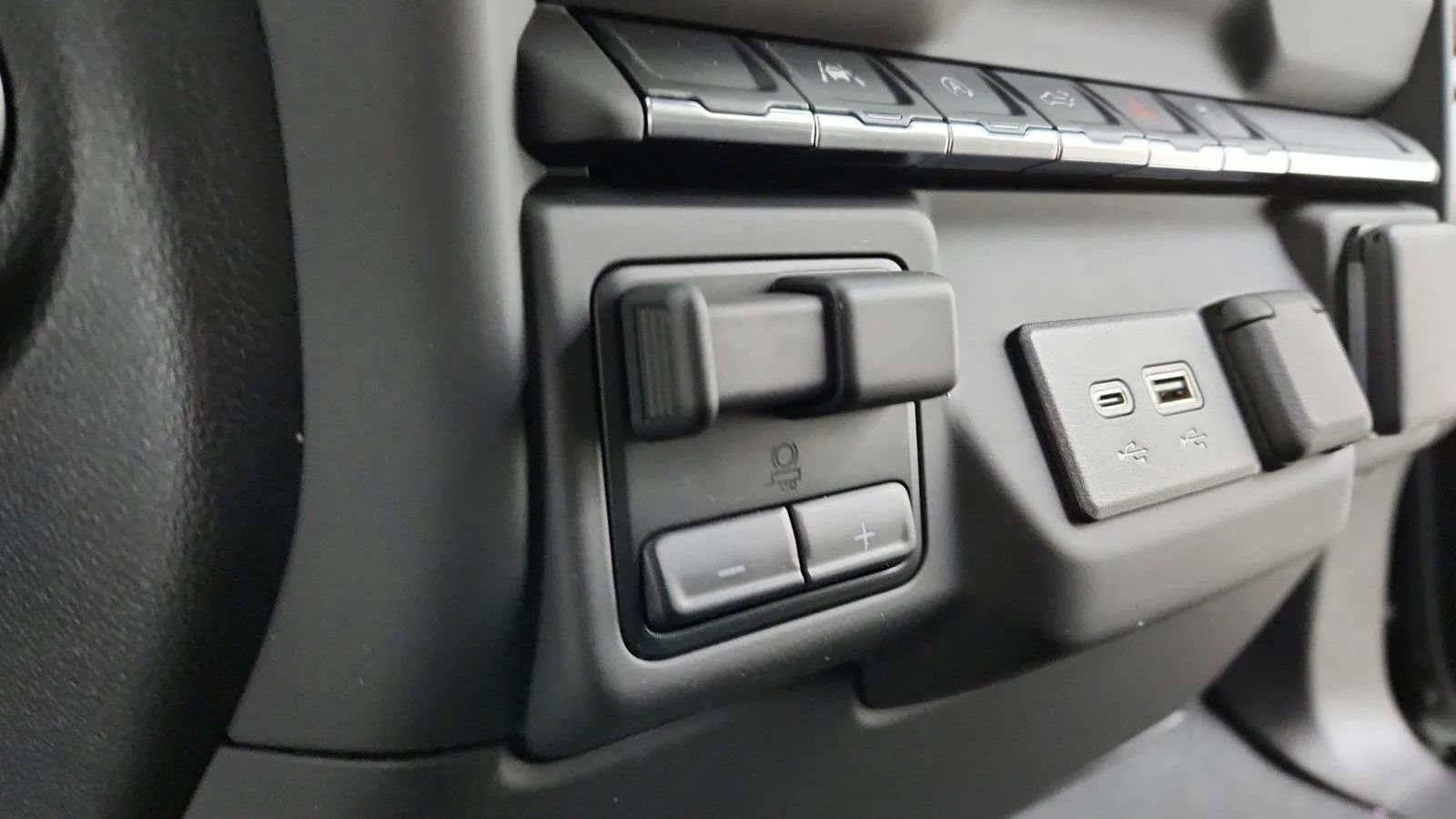 Used 2023 Chevrolet Silverado 1500 Custom w/ LPO, Dark Essentials Package AWD/4WD image 31