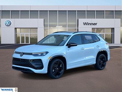 New 2025 Volkswagen Tiguan SE R-Line