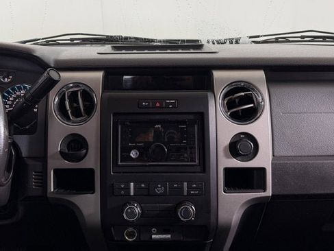 Used 2012 Ford F150 XLT w/ XLT Chrome Pkg image 11