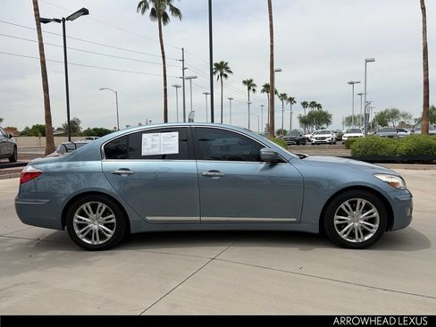Used 2011 Hyundai Genesis 4.6 RWD image 7