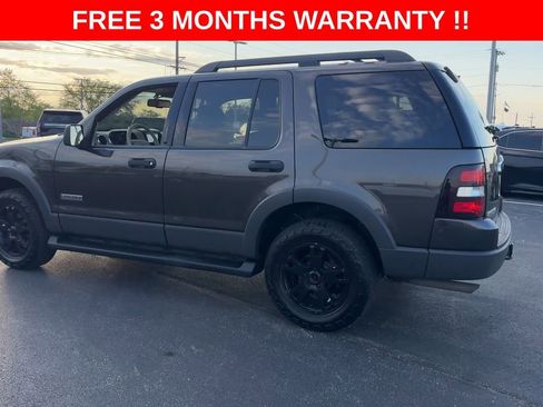 Used 2006 Ford Explorer XLT AWD/4WD image 6