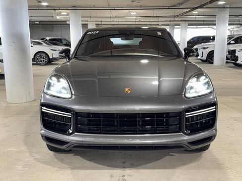 Used 2022 Porsche Cayenne Turbo AWD/4WD image 3