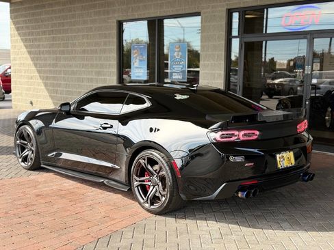 Used 2018 Chevrolet Camaro SS image 68