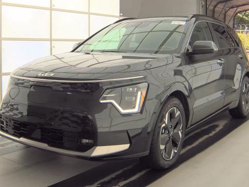 Certified 2023 Kia Niro Wave FWD image 4