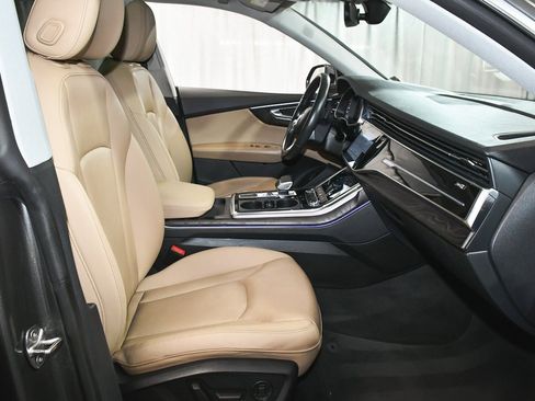 Used 2021 Audi Q8 Premium Plus w/ Premium Plus Package image 74