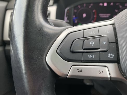 Used 2021 Volkswagen Atlas SEL AWD/4WD image 19